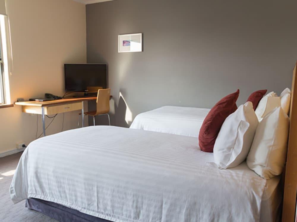 Ocean Beach Hotel Perth Buitenkant foto