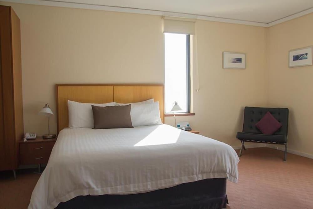 Ocean Beach Hotel Perth Buitenkant foto